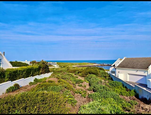 682M² VACANT LAND FOR SALE IN GROTTO BAY